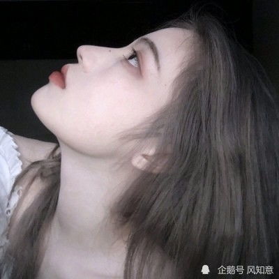 吴艳妮晒入学照，又被骂上热搜第一，网友：这是学生该有的样子吗？